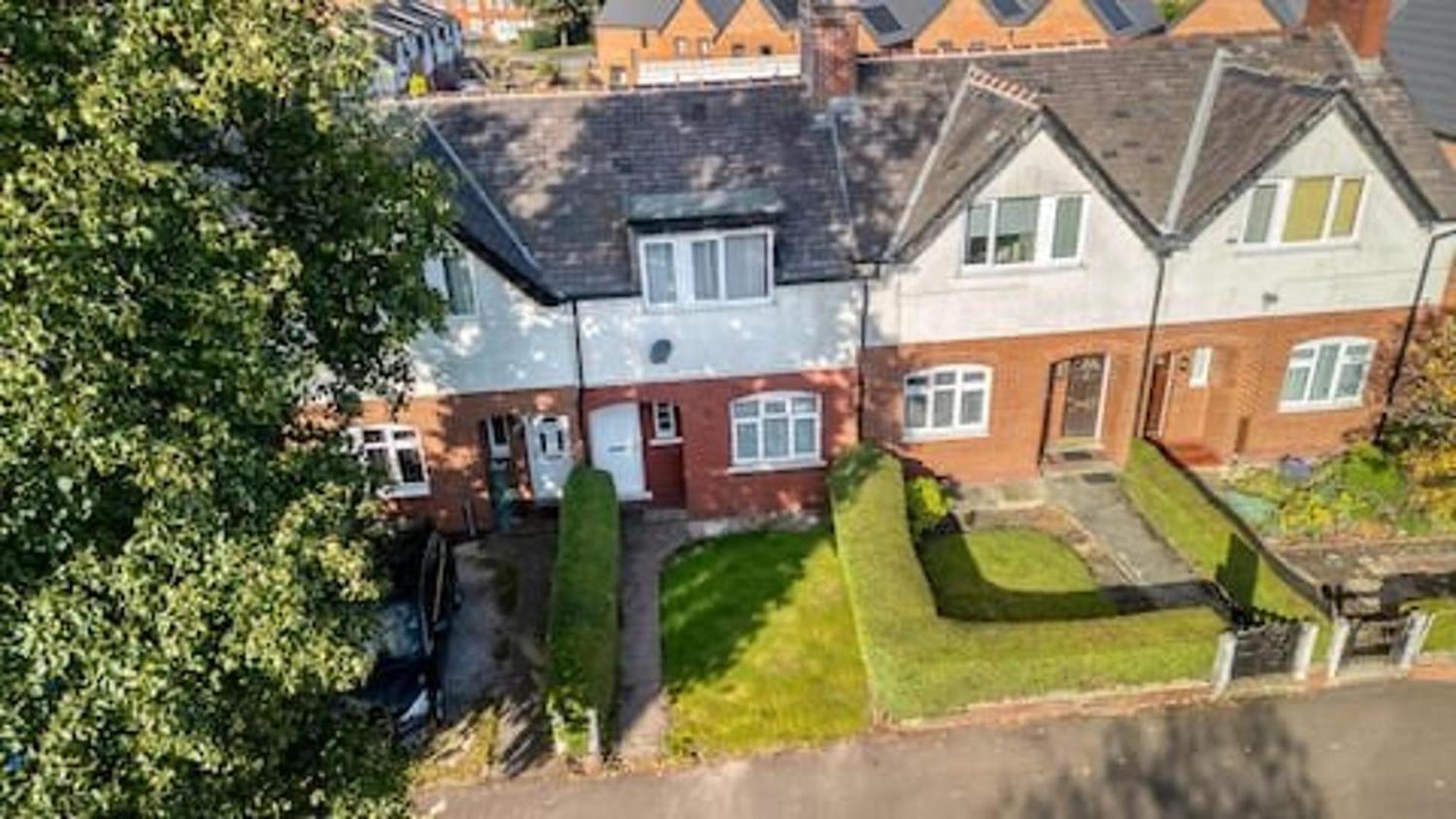 Charming Manchester House Retreat Pool Table Villa Exterior photo